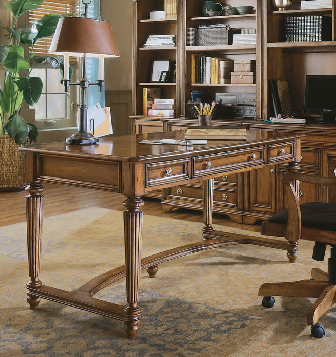 Brookhaven - Leg Desk