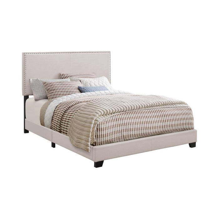 Boyd - Upholstered Bed with Nailhead Trim