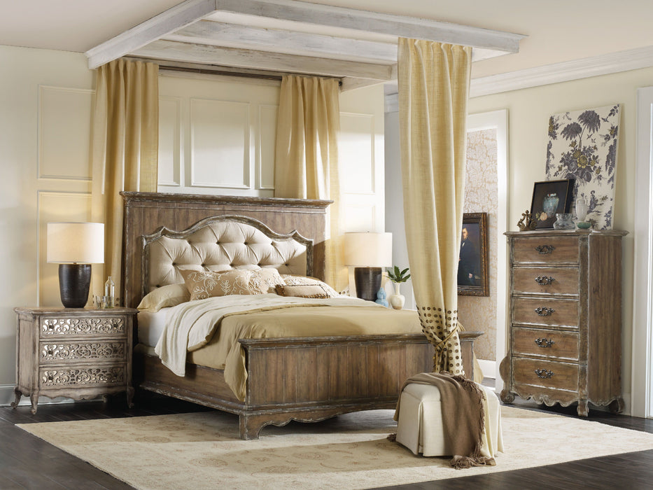 Chatelet - Upholstered Mantle Panel Bed